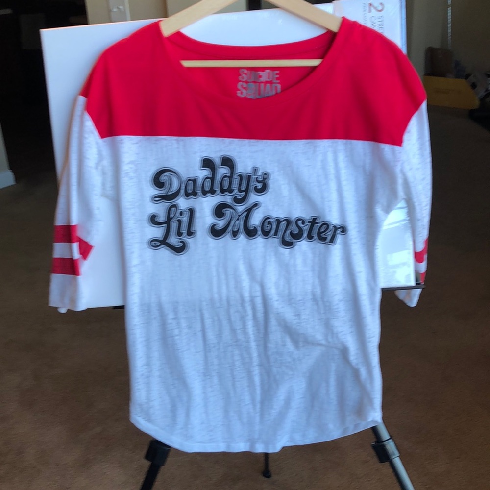 Hot topic suicide squad shirt size medium